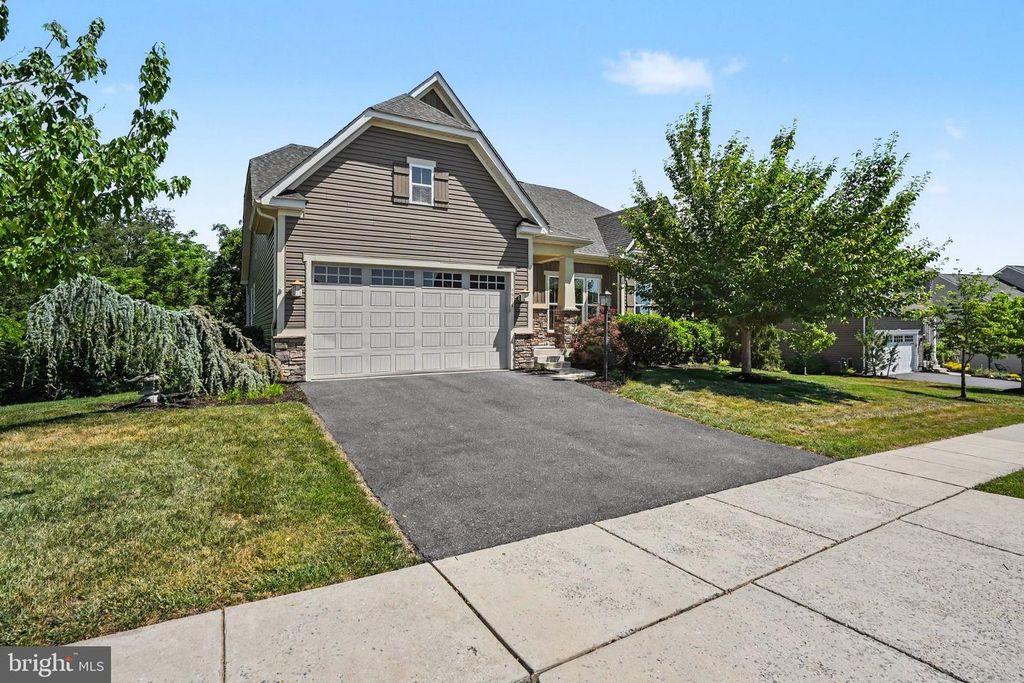3916 SEABISCUIT WAY, Harrisburg, PA 17112