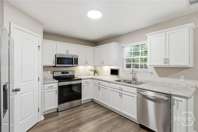 14 Griffin Road, Allenhurst, GA 31301