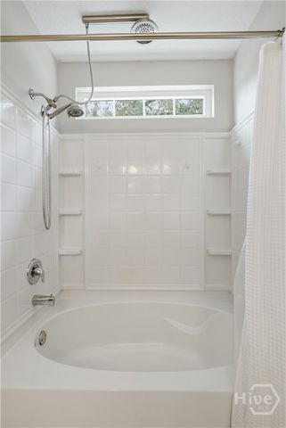 14 Griffin Road, Allenhurst, GA 31301