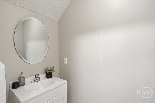 14 Griffin Road, Allenhurst, GA 31301