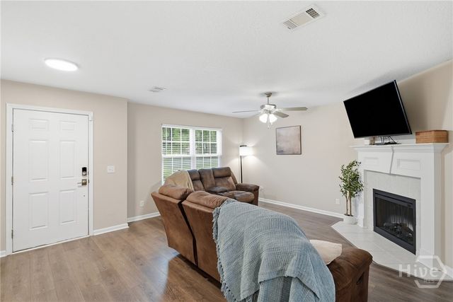 14 Griffin Road, Allenhurst, GA 31301