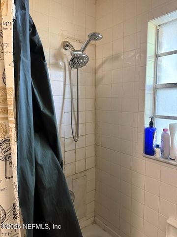 8832 4TH Avenue, Jacksonville, FL 32208