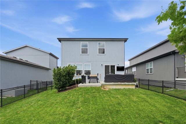18025 Hauser Street, Overland Park, KS 66013