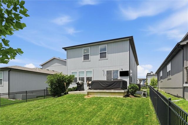 18025 Hauser Street, Overland Park, KS 66013