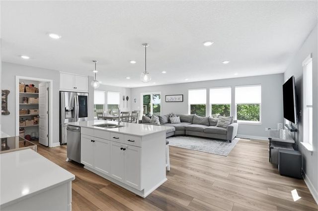 18025 Hauser Street, Overland Park, KS 66013