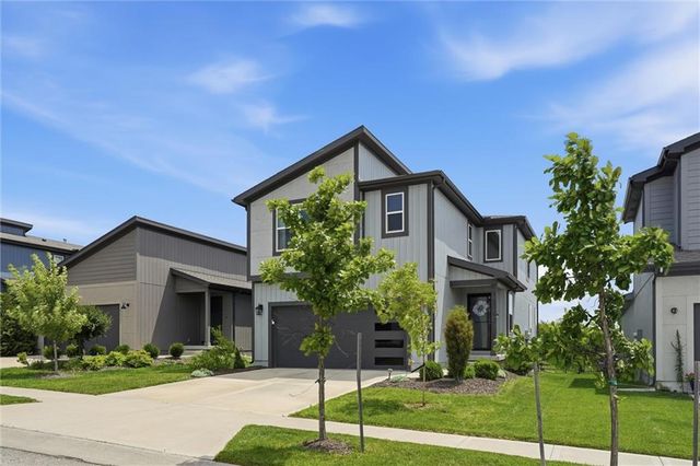 18025 Hauser Street, Overland Park, KS 66013