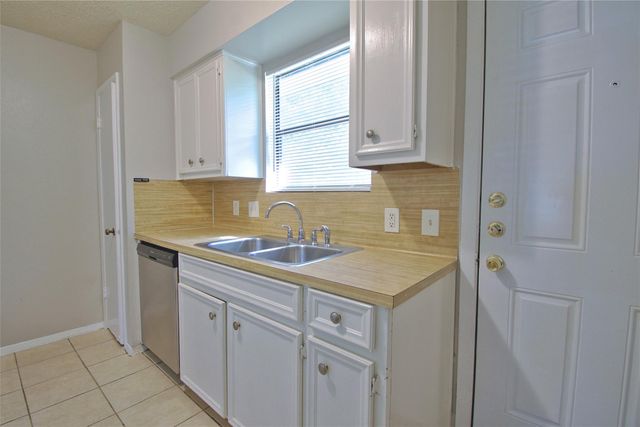 1707 Onion Creek Village DR A, Round Rock, TX 78664