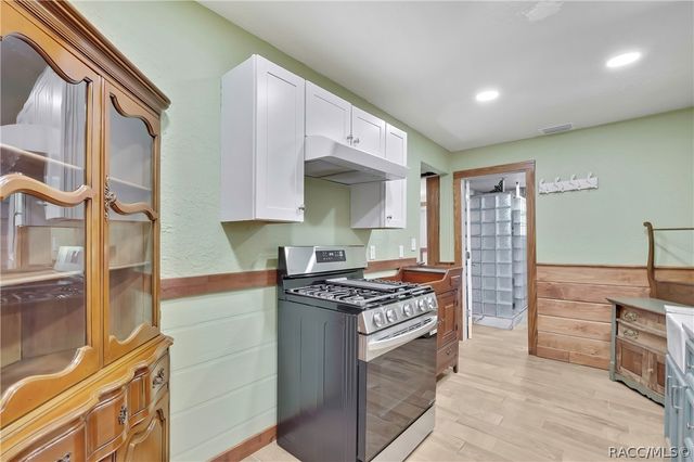21 62nd Street, Yankeetown, FL 34498