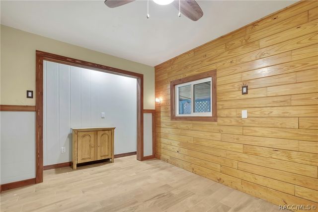 21 62nd Street, Yankeetown, FL 34498