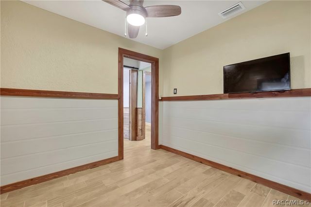 21 62nd Street, Yankeetown, FL 34498