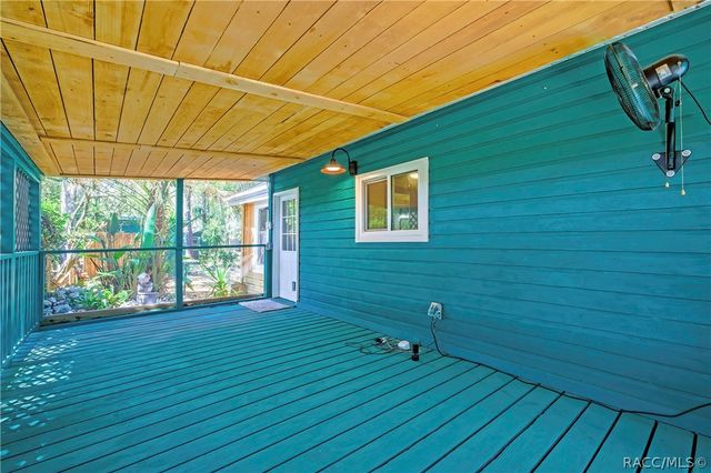 21 62nd Street, Yankeetown, FL 34498
