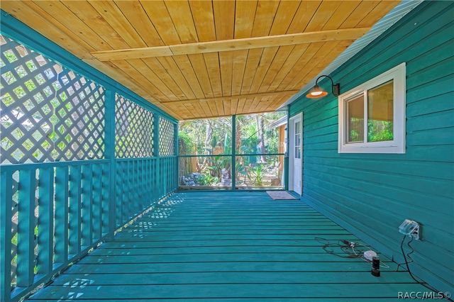 21 62nd Street, Yankeetown, FL 34498