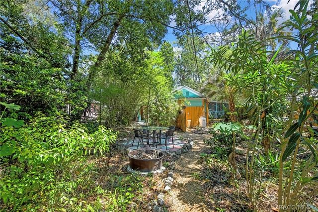 21 62nd Street, Yankeetown, FL 34498