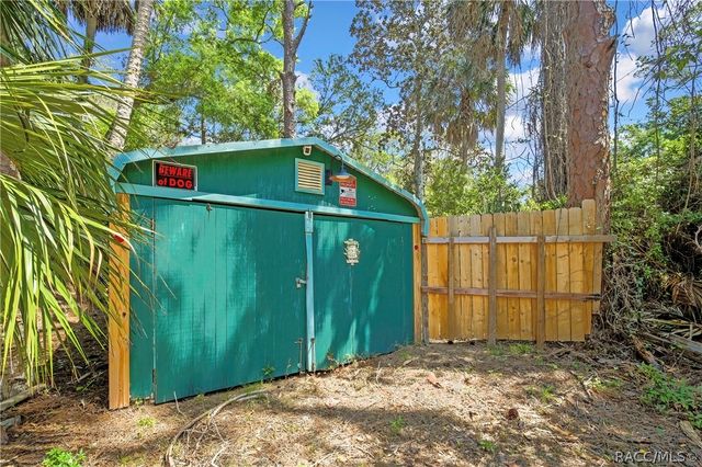 21 62nd Street, Yankeetown, FL 34498