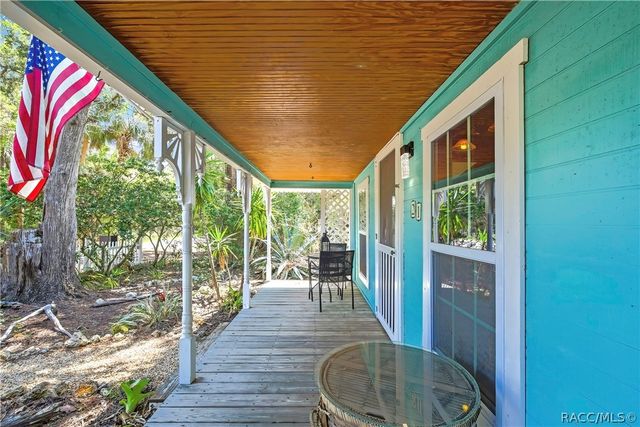21 62nd Street, Yankeetown, FL 34498