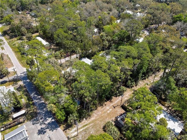 21 62nd Street, Yankeetown, FL 34498