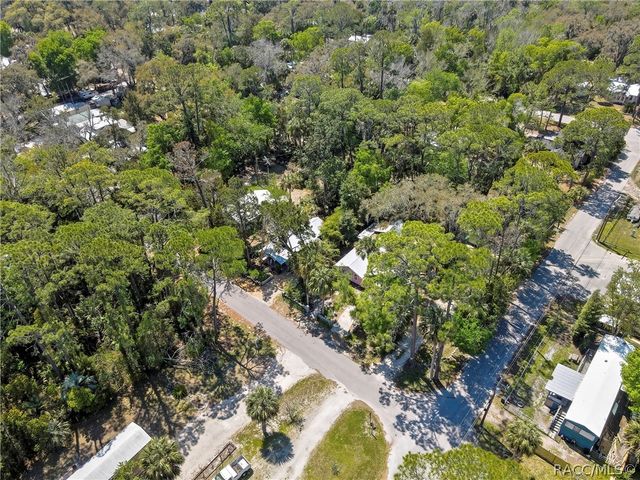 21 62nd Street, Yankeetown, FL 34498