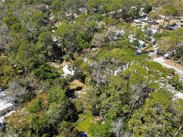 21 62nd Street, Yankeetown, FL 34498