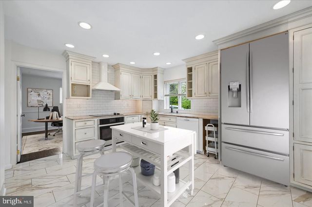 3 HANSEN CT, Narberth, PA 19072