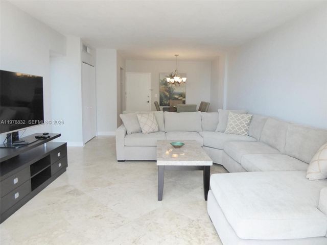 800 West Ave 818, Miami Beach, FL 33139