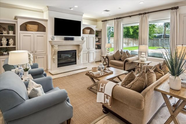 8614 Westview Drive, Houston, TX 77055