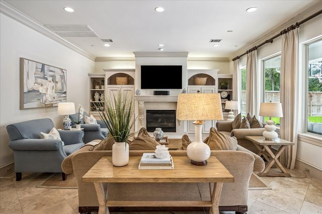 8614 Westview Drive, Houston, TX 77055