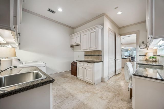 8614 Westview Drive, Houston, TX 77055