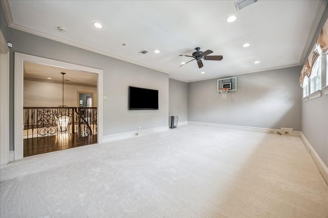 8614 Westview Drive, Houston, TX 77055
