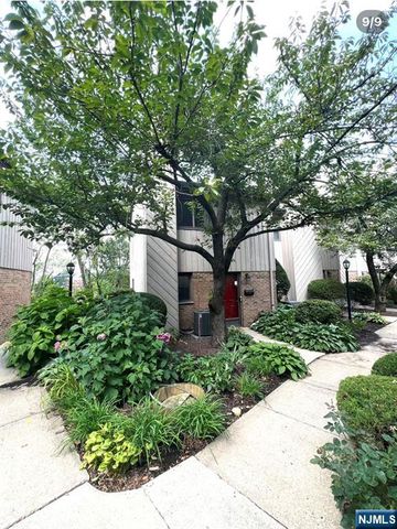 2183 Ellery Avenue, Fort Lee, NJ 07024