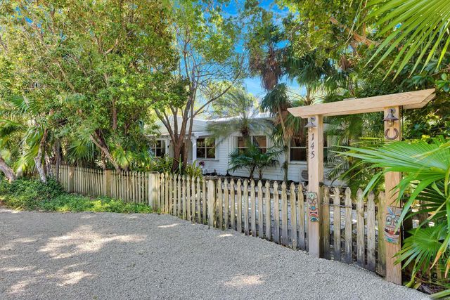 145 Plantation Boulevard, Plantation Key, FL 33036