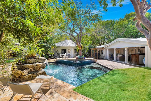 145 Plantation Boulevard, Plantation Key, FL 33036