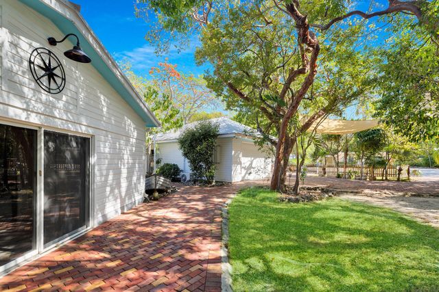 145 Plantation Boulevard, Plantation Key, FL 33036