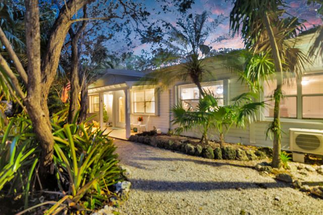 145 Plantation Boulevard, Plantation Key, FL 33036