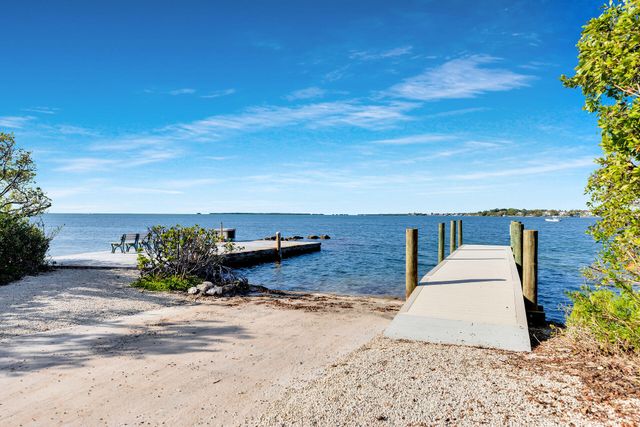 145 Plantation Boulevard, Plantation Key, FL 33036