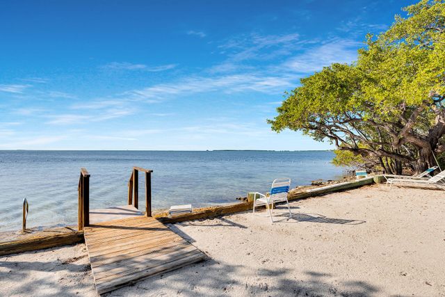 145 Plantation Boulevard, Plantation Key, FL 33036