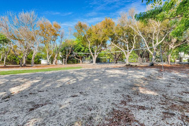 145 Plantation Boulevard, Plantation Key, FL 33036