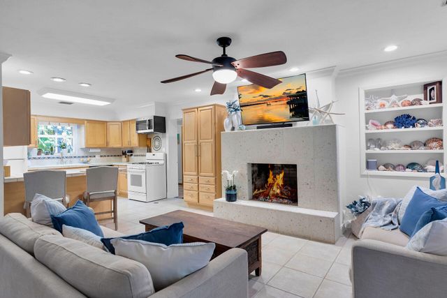 145 Plantation Boulevard, Plantation Key, FL 33036