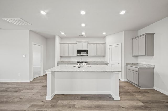 314 Bennett Street, Angleton, TX 77515