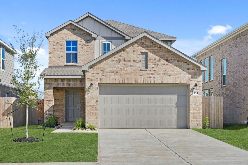 314 Bennett Street, Angleton, TX 77515