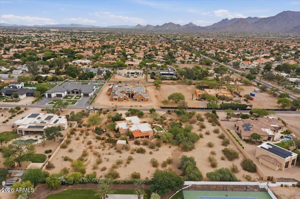 Image 13 of property listing at 9969 E CHARTER OAK Road 5, Scottsdale, AZ 85260