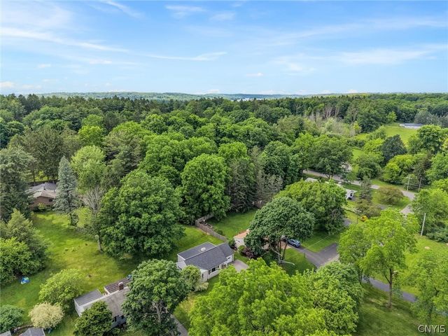 10 South Ten Eyck Avenue, Cazenovia, NY 13035