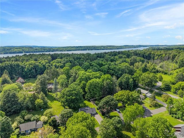 10 South Ten Eyck Avenue, Cazenovia, NY 13035