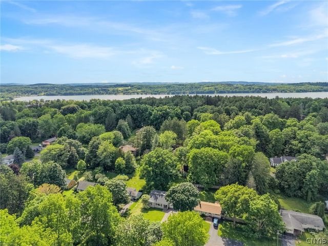 10 South Ten Eyck Avenue, Cazenovia, NY 13035