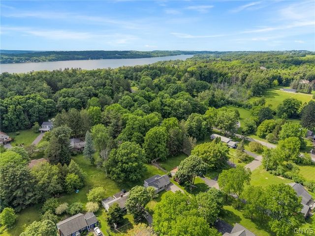 10 South Ten Eyck Avenue, Cazenovia, NY 13035