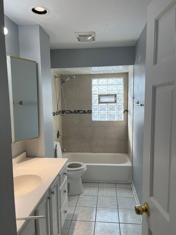 1121 Abbot Lane, University Park, IL 60484