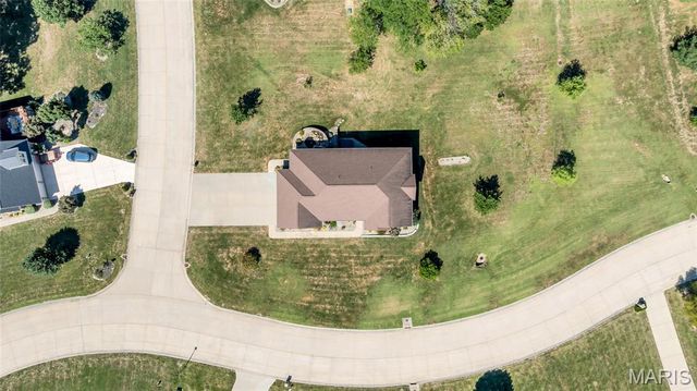 7731 Briar Creek Lane, Waterloo, IL 62298