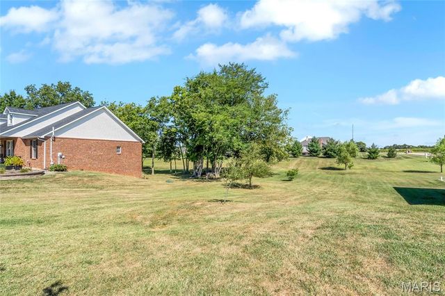 7731 Briar Creek Lane, Waterloo, IL 62298