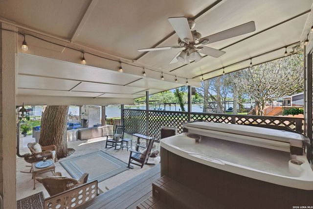 1435 E ZIPP RD, New Braunfels, TX 78130