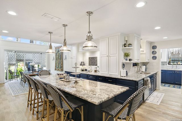 1435 E ZIPP RD, New Braunfels, TX 78130