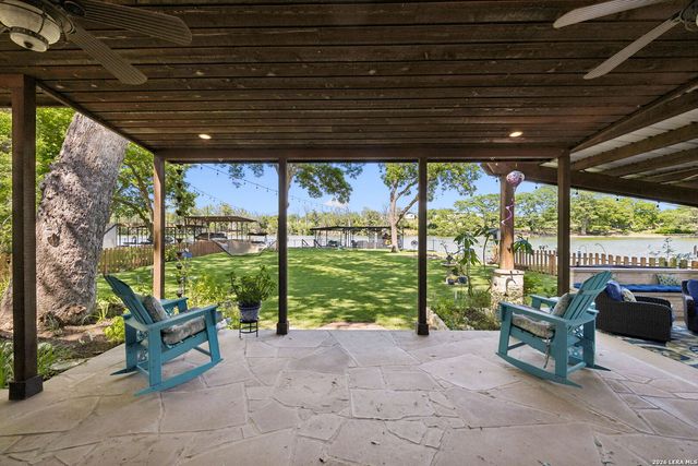 1435 E ZIPP RD, New Braunfels, TX 78130